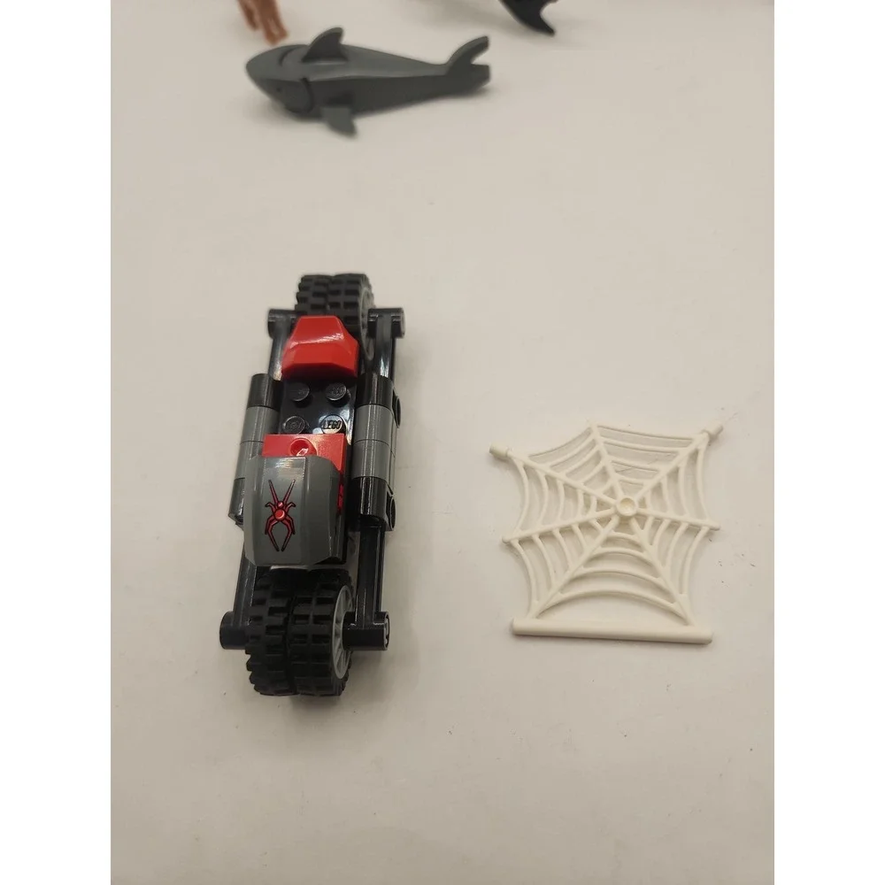 LEGO Minifigures and Accessories Lot